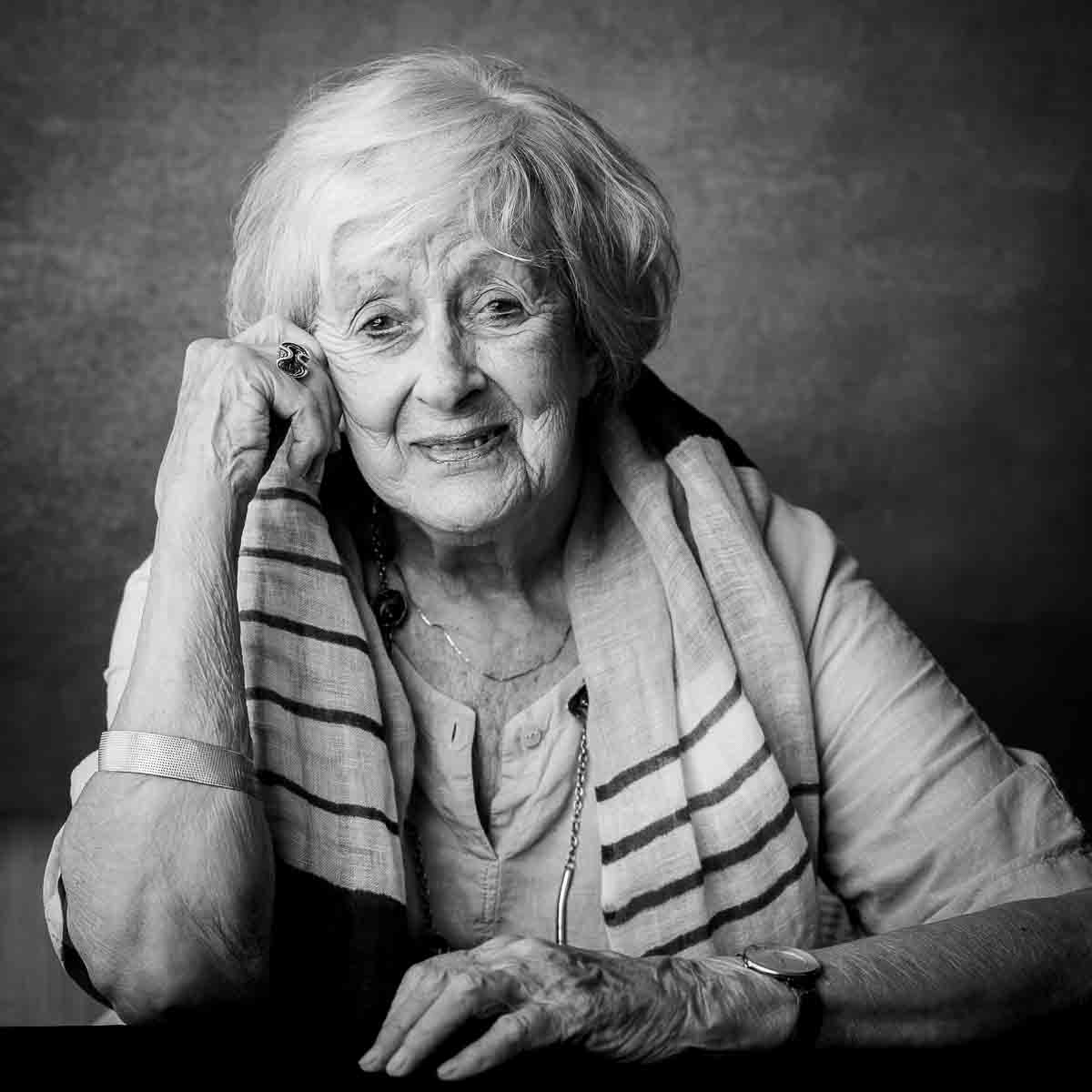daphnedumoulin_WiseWoman Els FotograafMaastricht-FotoExperiences